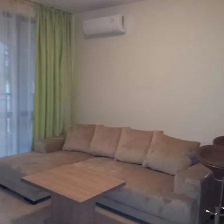 Dom Apartment *